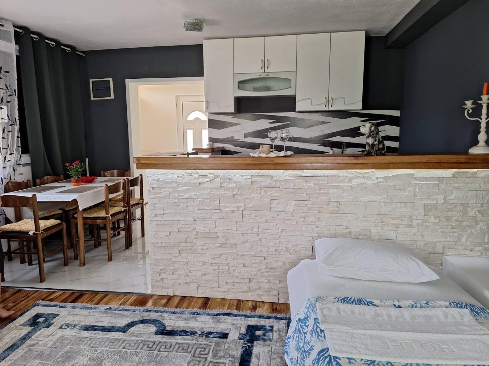 קוטור Apartman Glorija מראה חיצוני תמונה